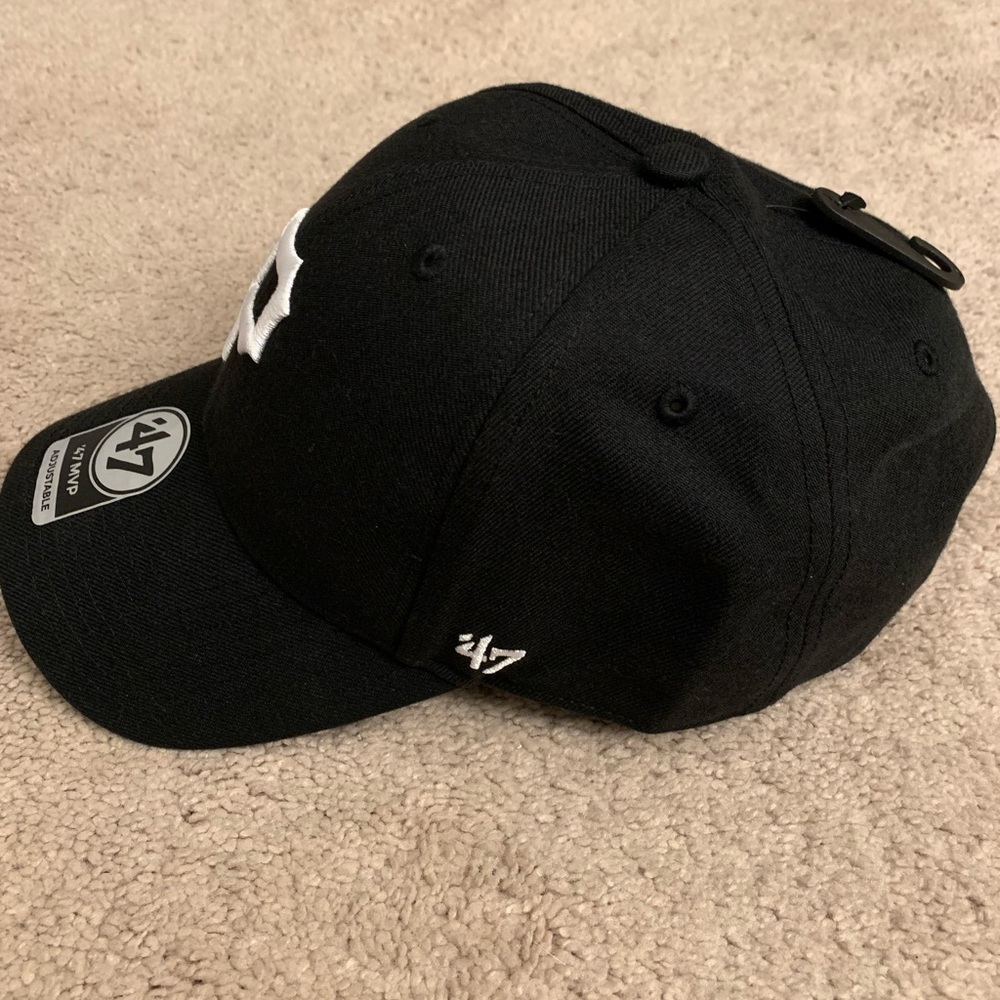 47 Brand Black and White Adjustable Hat - Picture 3 of 5